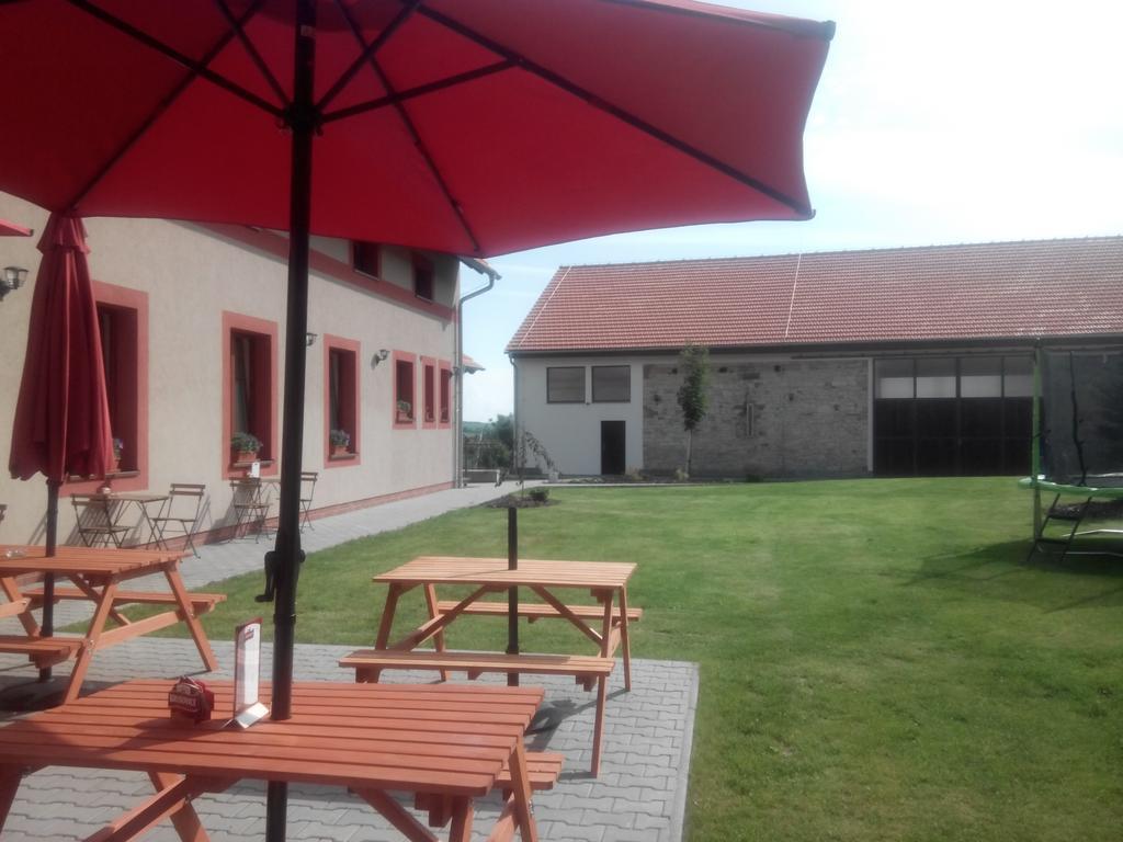 Agropenzion U Bartousku Malikovice Luaran gambar